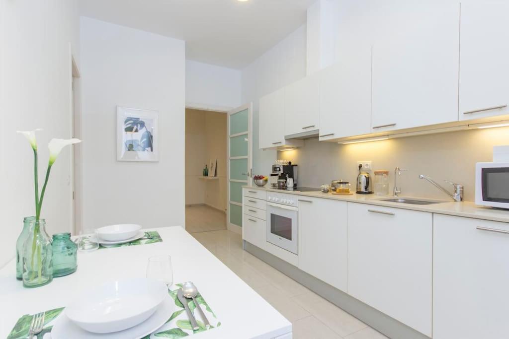 Piso Luminoso Con Vistas En El Centro De Apartamento Tarragona
