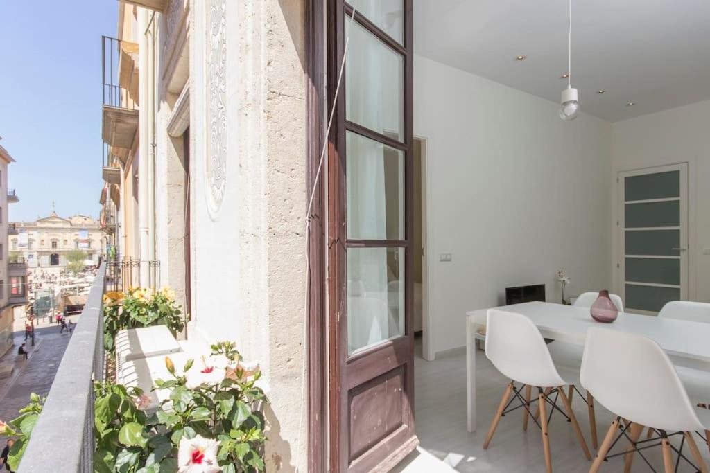 Apartamento Piso Luminoso Con Vistas En El Centro De