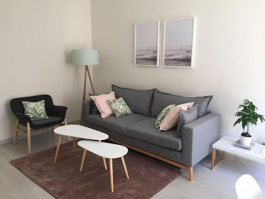 Apartamento Piso Luminoso Con Vistas En El Centro De *